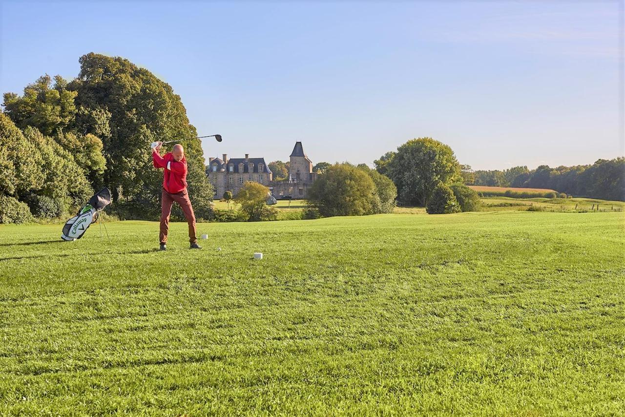 ホテル Chateau Du Bois-Guy Golf Parigné エクステリア 写真