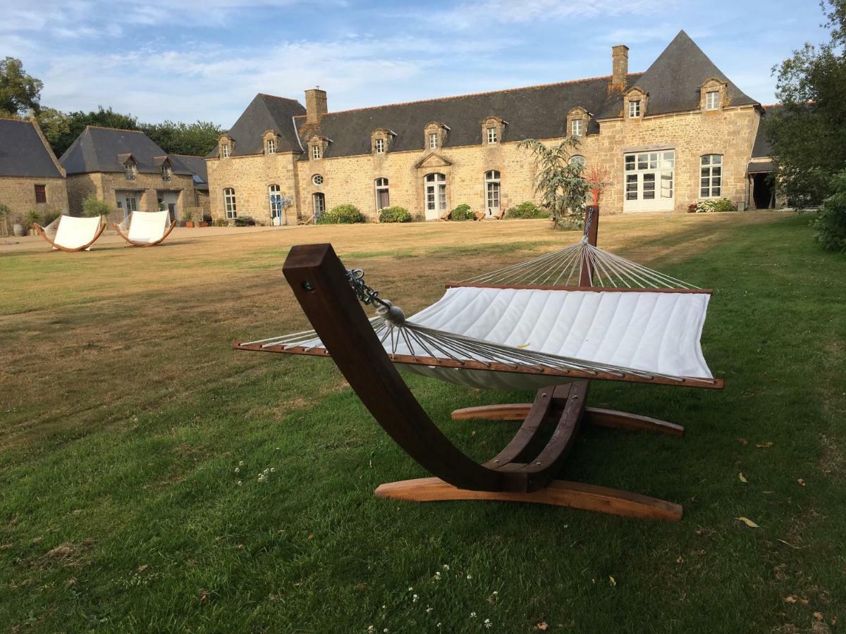 ホテル Chateau Du Bois-Guy Golf Parigné エクステリア 写真